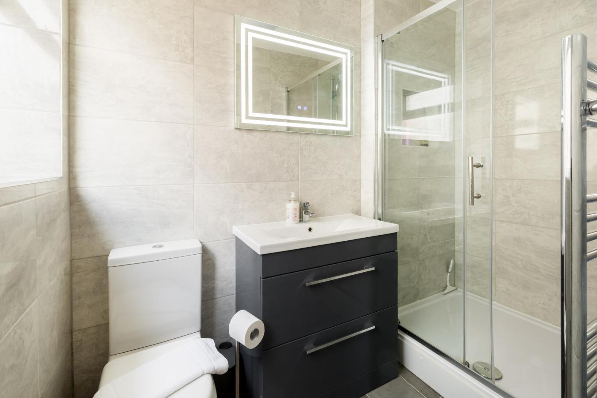 1-Bedroom Apartment In Leamington Spa With Free Parking Exteriér fotografie
